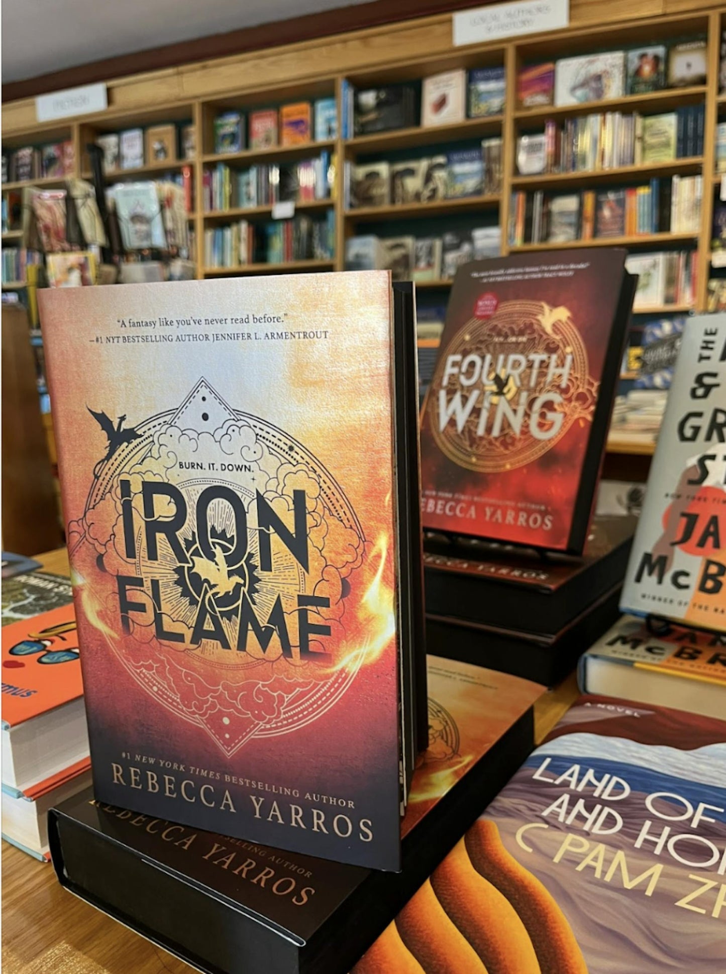 Iron Flame ( HARDCOVER ) by Rebecca Yarros