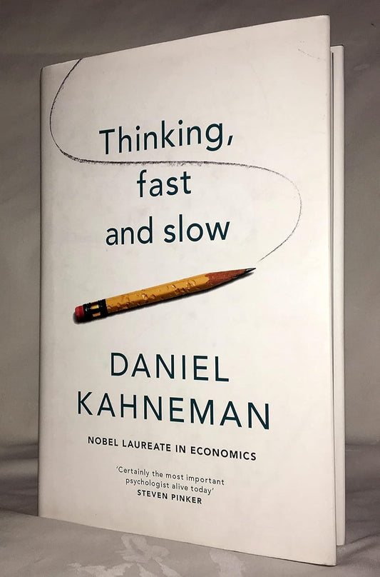 (HARDCOVER) THINKING FAST AND SLOW by DANIEL KAHNEMAN