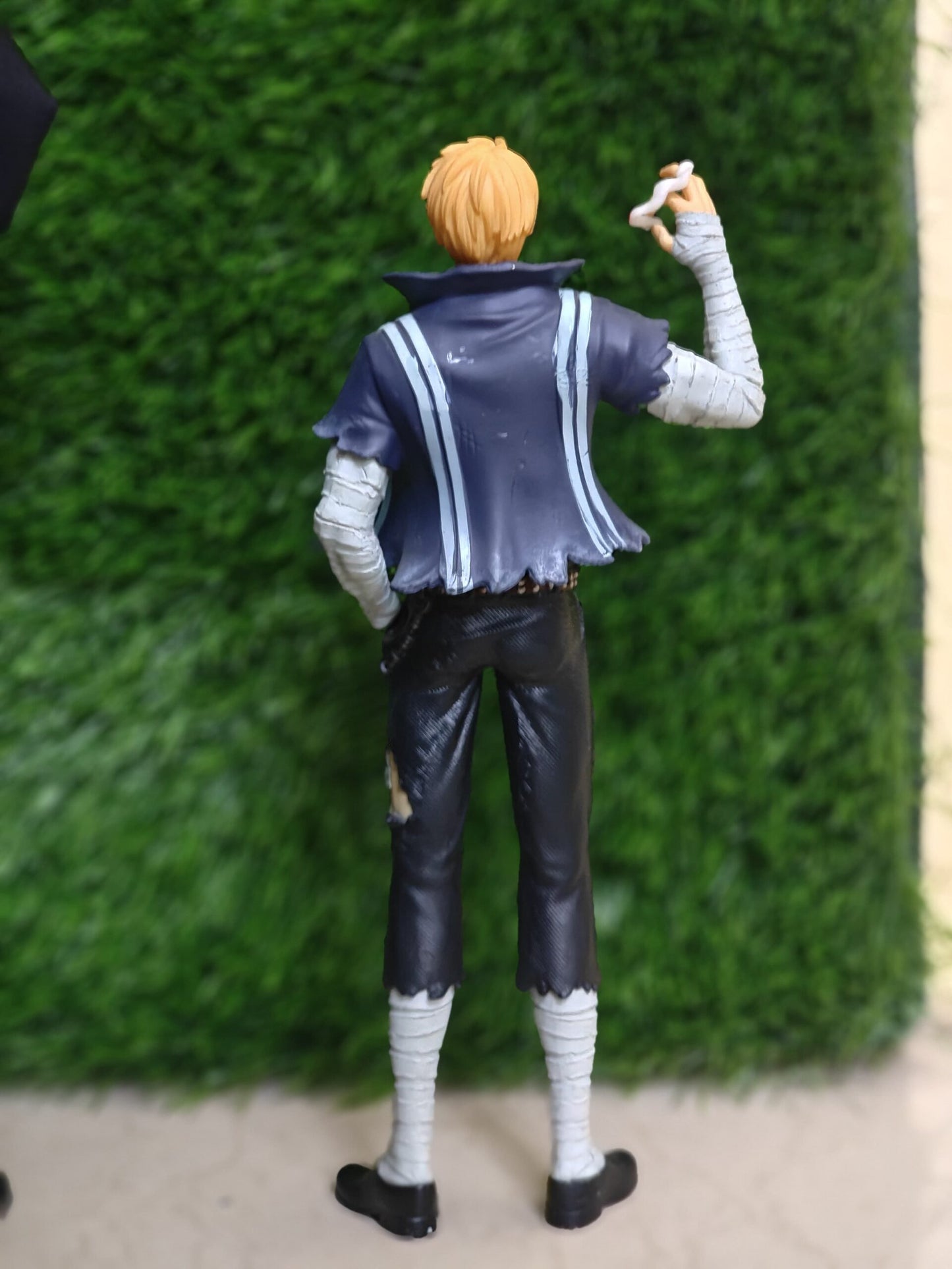 One Piece : Sanji Bandaged - Action Figure
