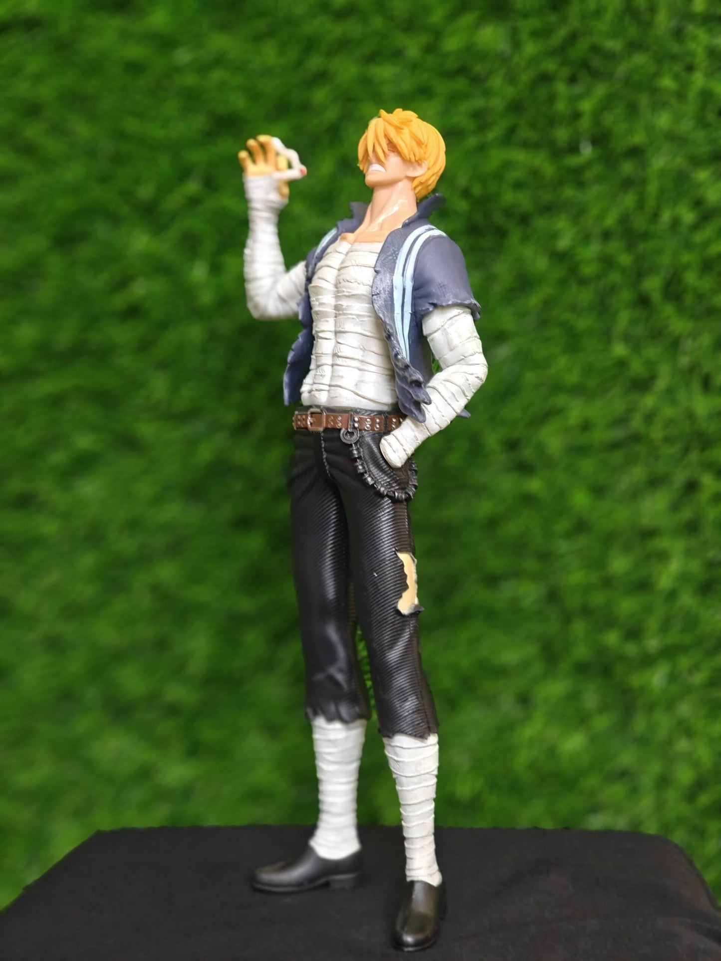 One Piece : Sanji Bandaged - Action Figure