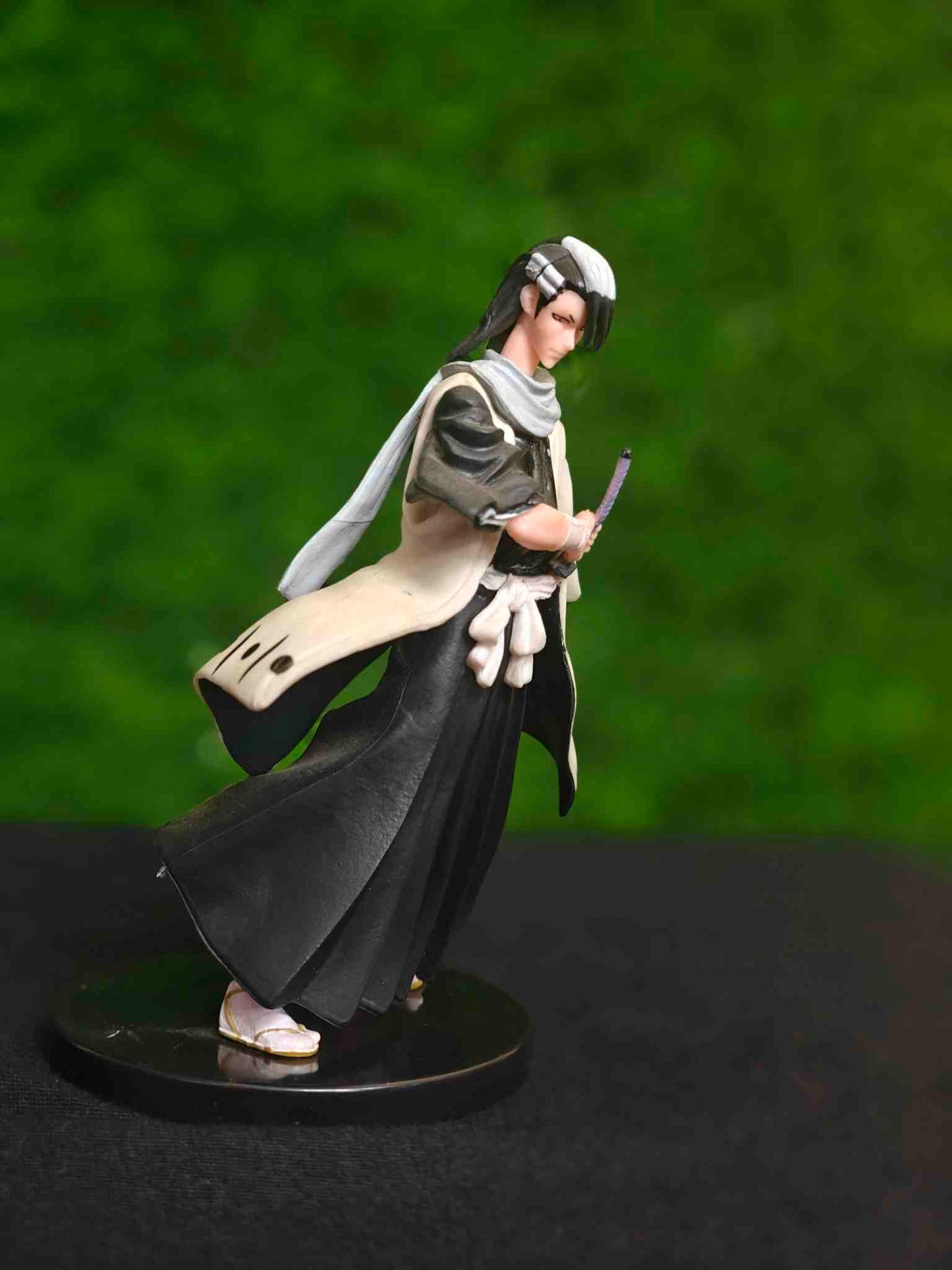 Bleach: Byakuya Kuchiki Captain - Action Figure