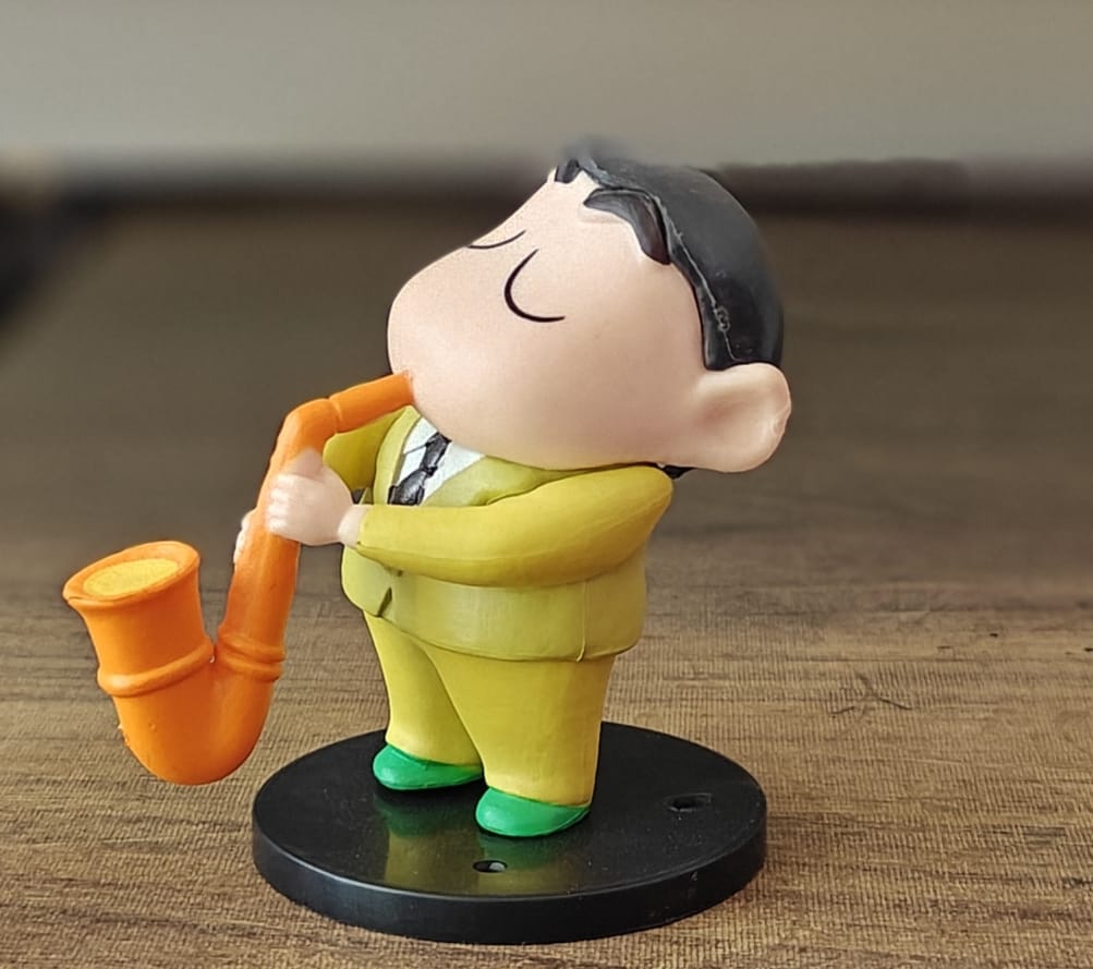 Shinchan Jazz Saxophone - Action Figure