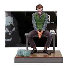 Joker Sitting - Action Figure 15cm