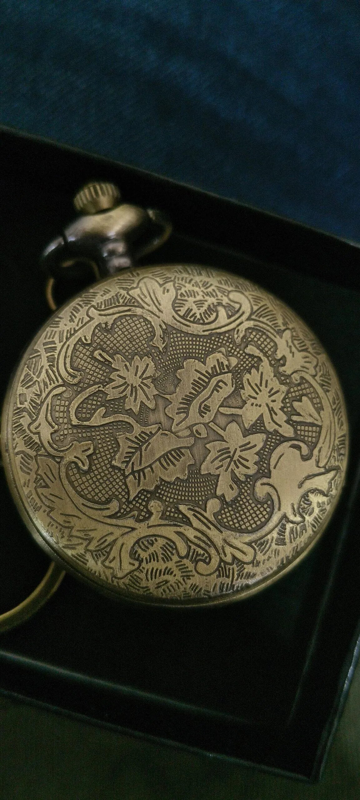One Piece : Zoro “Dead or Alive” Antique Vintage Pocket Watch (Keychain)