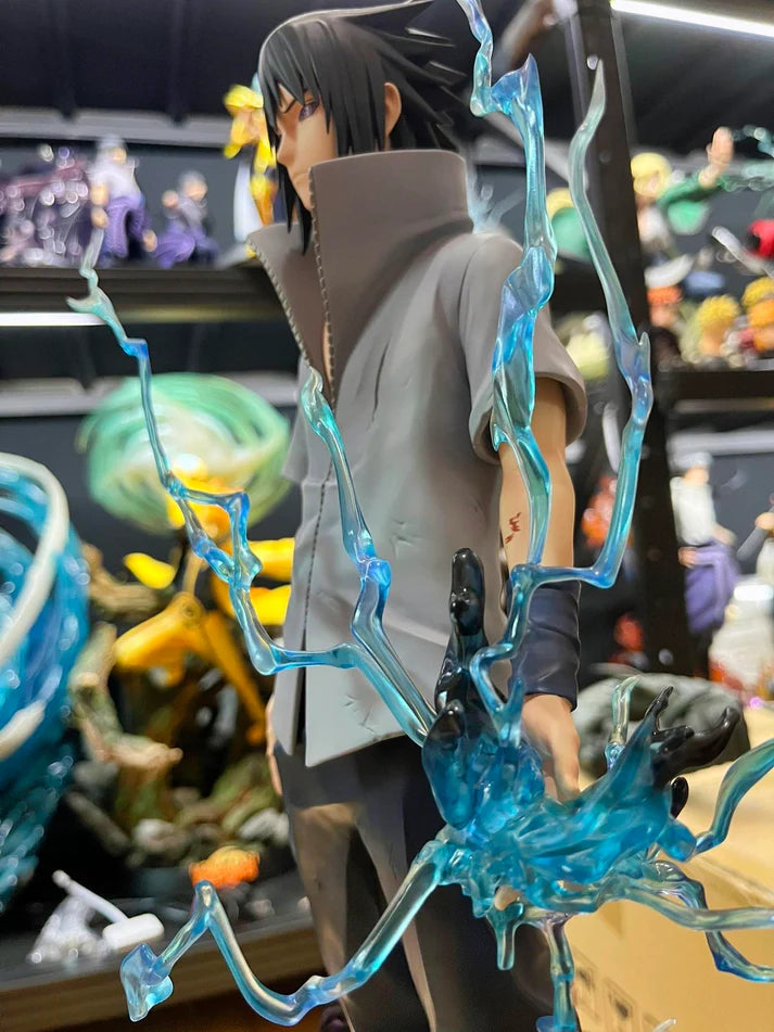 Naruto Series : Sasuke The Valley of the End Resin - Action Figure