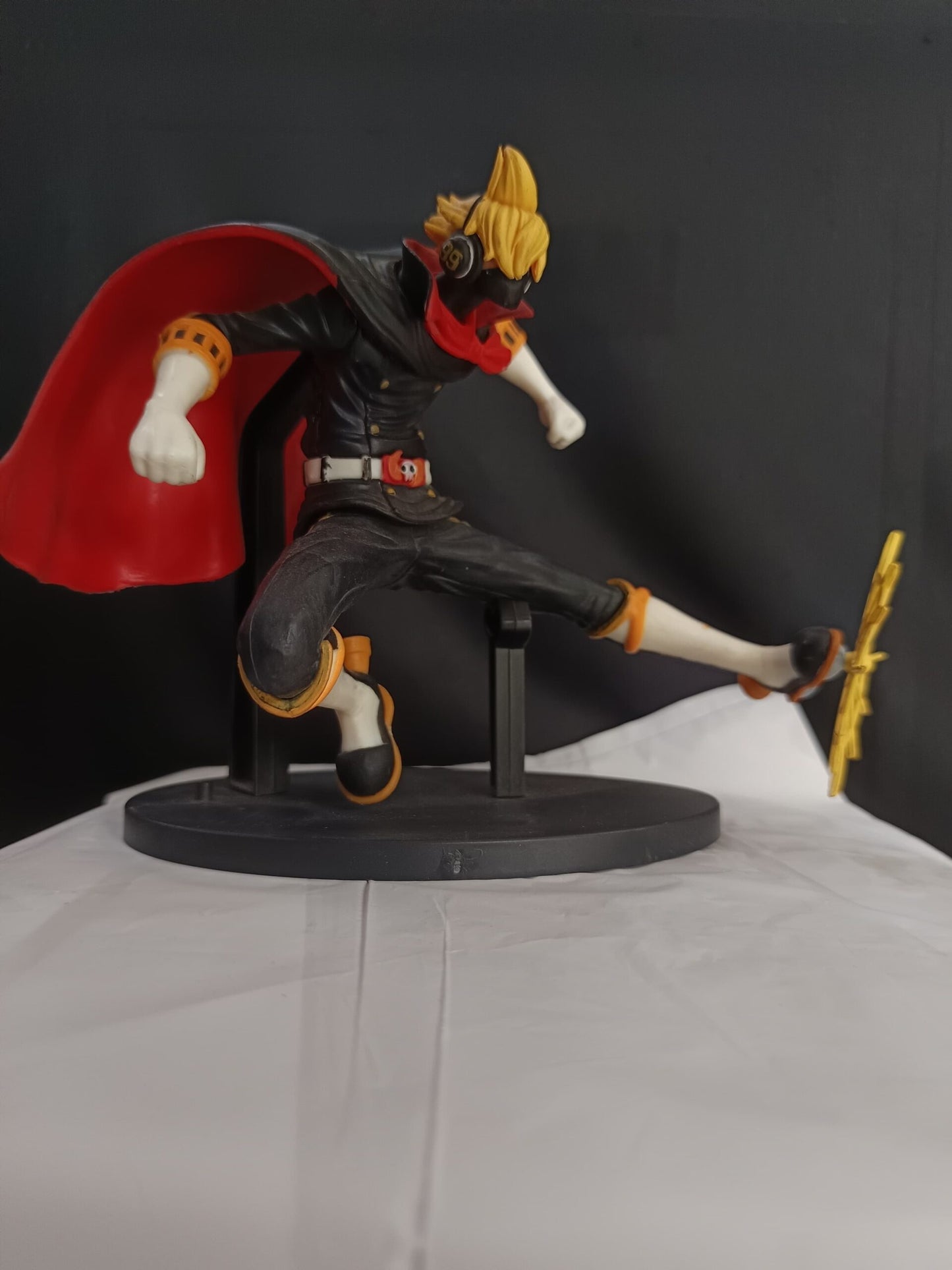 One Piece : Stealth Black Sanji Action Figure – Germa 66 Raid Suit