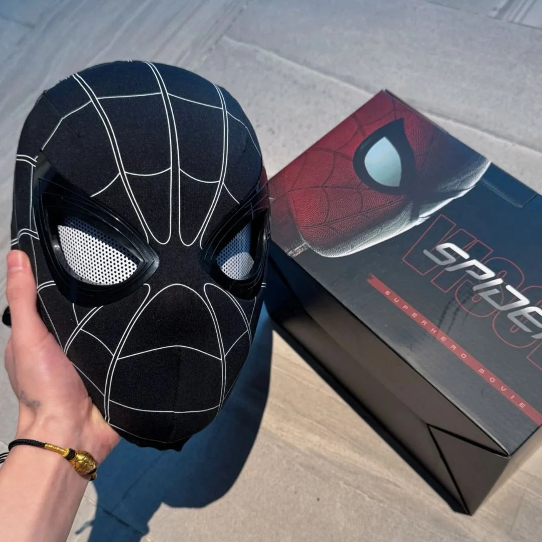 3D Spiderman Mask || with Moving Eyes, Jaw Motion Activated Blinking Eye Spider-Man black