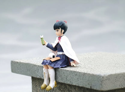 Demon Slayer : Kanae Kocho Sitting - Action Figure 14cm