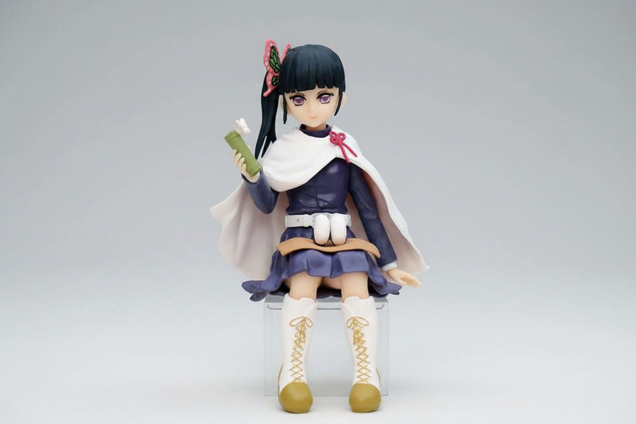 Demon Slayer : Kanae Kocho Sitting - Action Figure 14cm