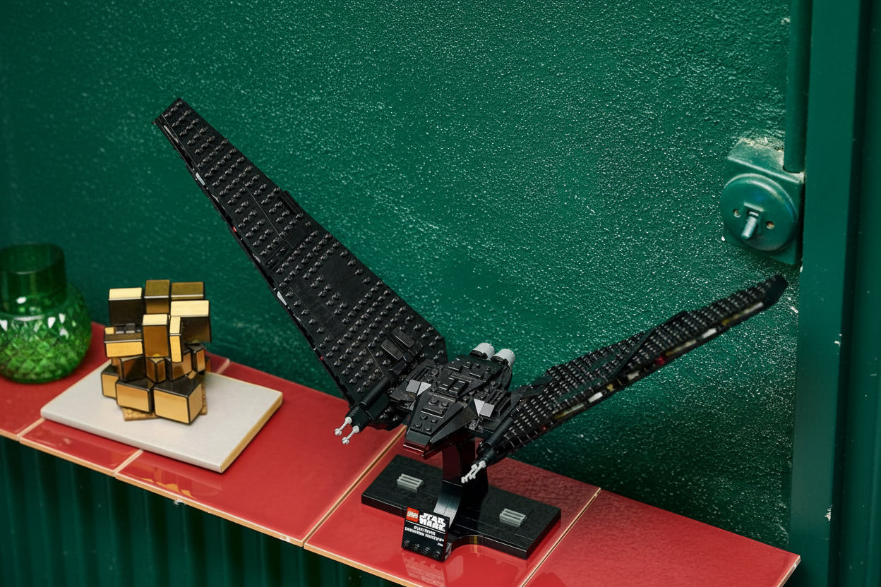 Star Wars Kylo Ren’s Command Shuttle, Buildable Starship Model Kit Building Blocks for 18+ Gift