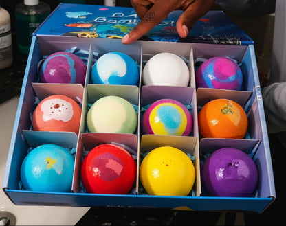 Bath Bombs for Kids with Surprise Toys Inside - Handmade Natural Safe Ingredients for Sensitive Skin - Gift for Girls and Boys