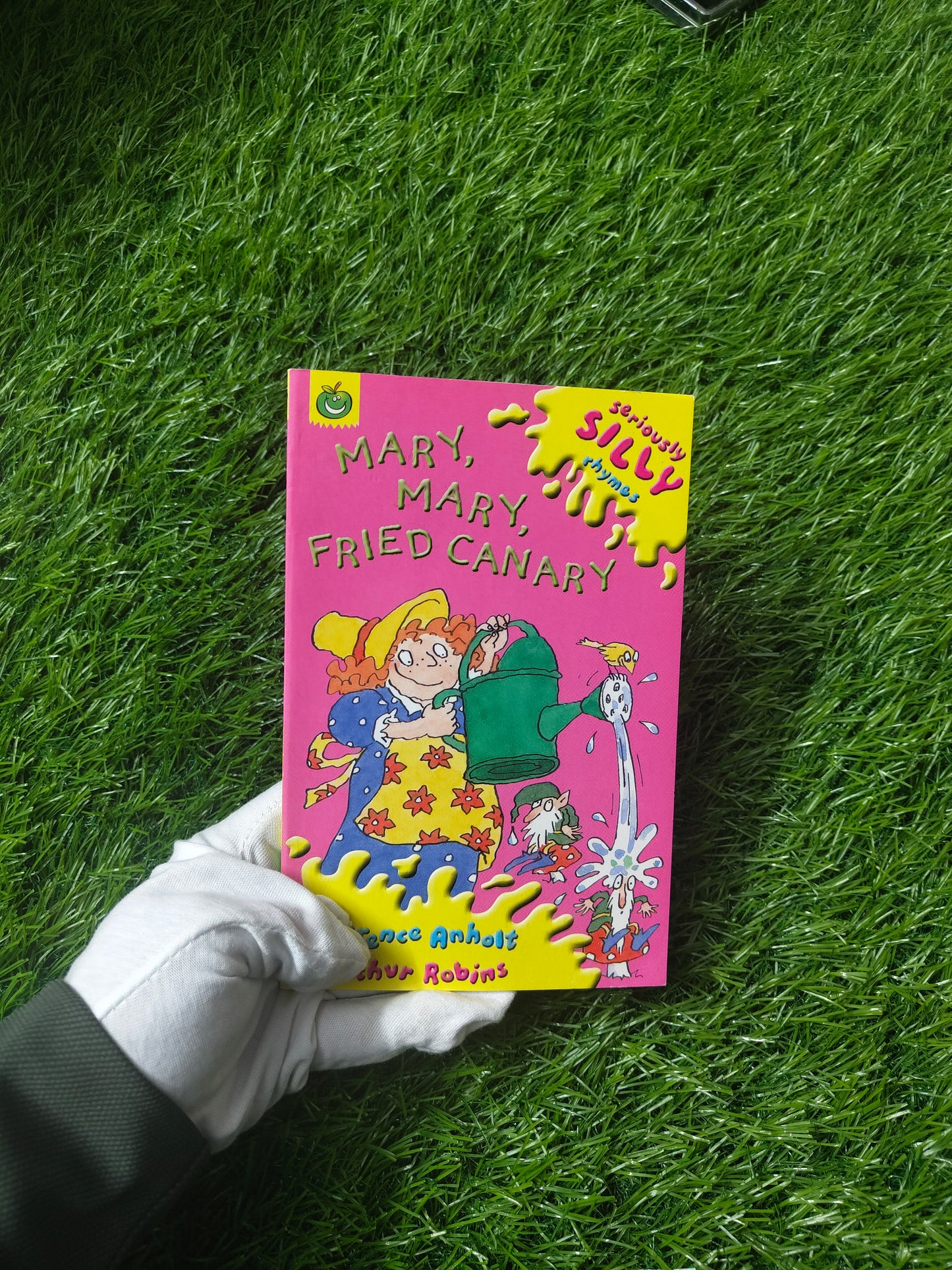 Mary, Mary, Fried Canary By Laurence Anholt