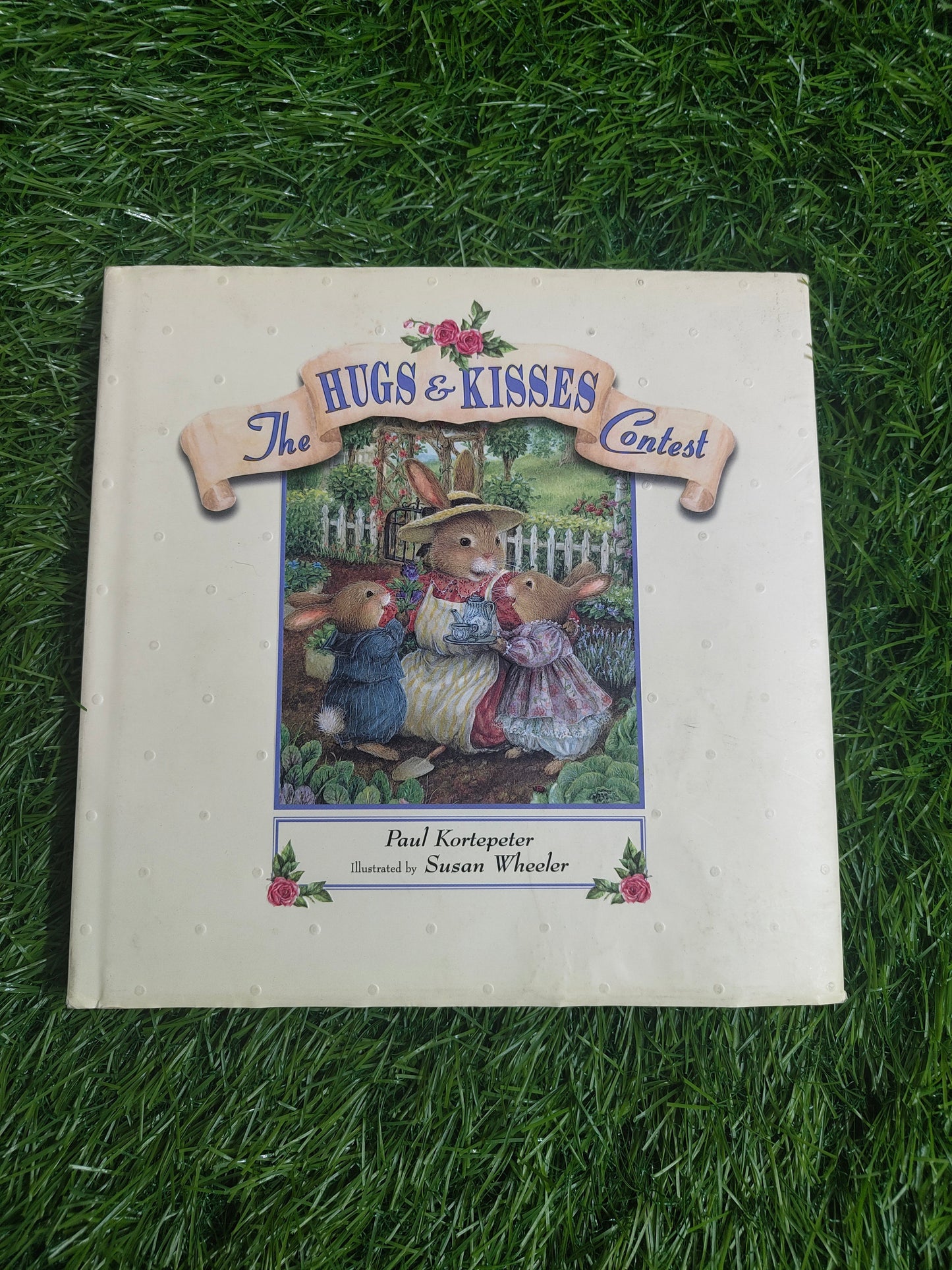 Holly Pond Hill: The Hugs and Kisses Contest by Paul Kortepeter