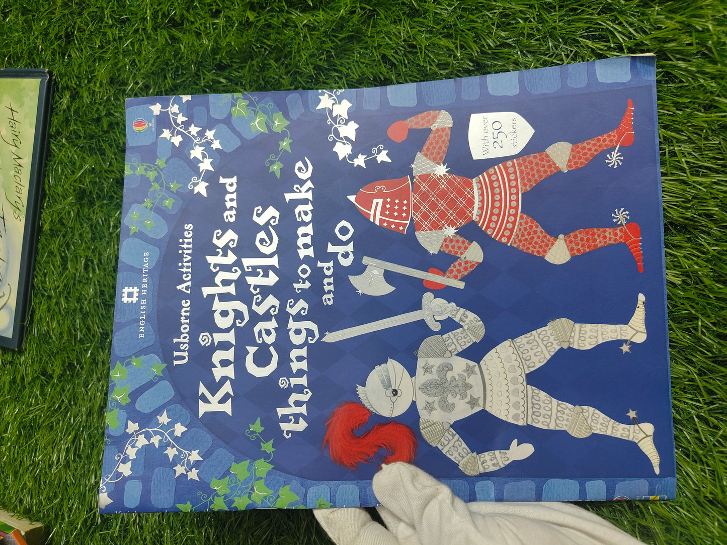 Knights and Castles: Things to Make and Do