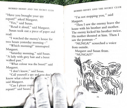 HORRID HENRY AND THE SECRET CLUB by Francesca Simon