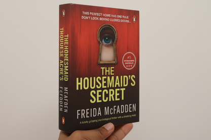 The Housemaid's Secret By Freida McFadden  (Hardcover)