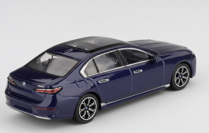 BMW i7 Car CCA G70 Premium Die-Cast Scale Model Car 1:24
