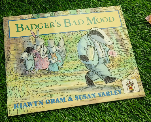 Badger's Bad Mood By Hiawyn Oram (Paperback)