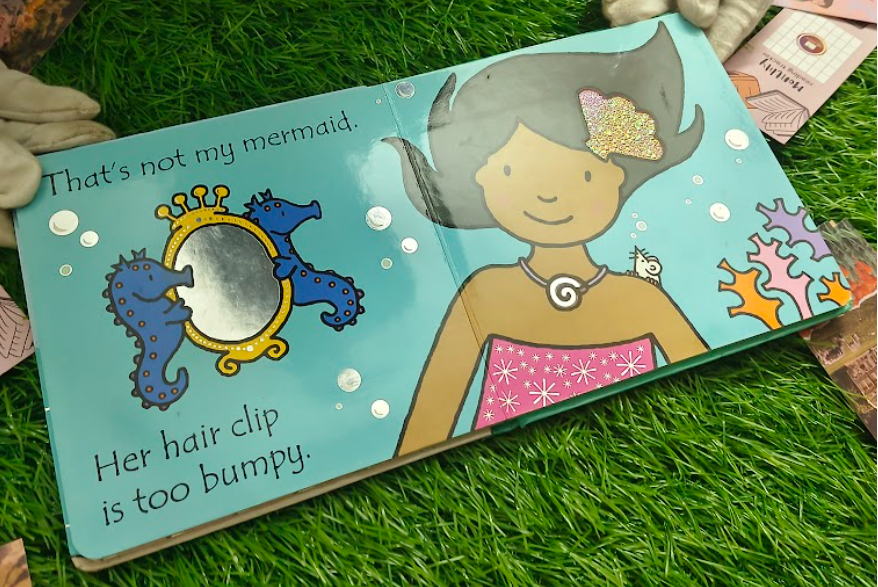 That's Not My Mermaid... (Usborne Touchy-Feely Board Books) By Fiona Watt