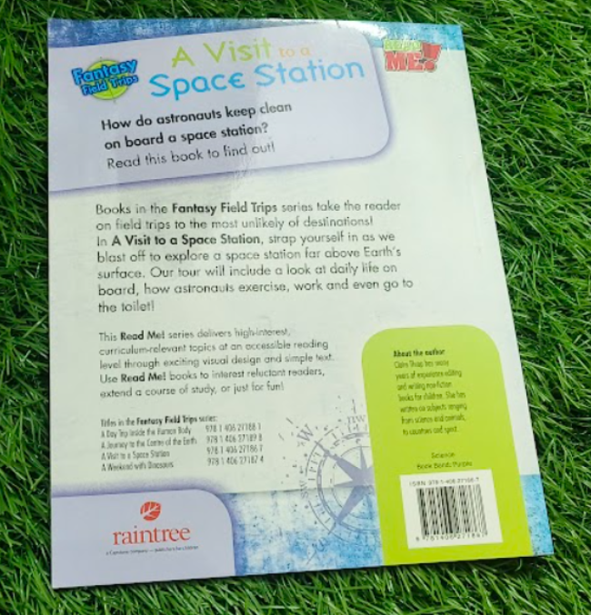A Visit to a Space Station By Claire Throp (Paperback)