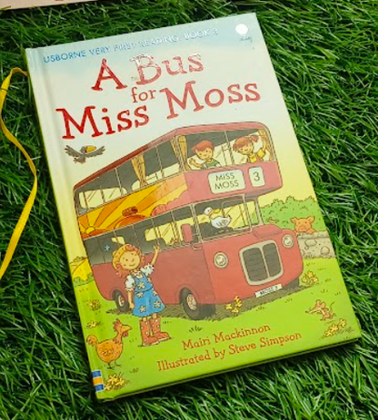 A Bus For Miss Moss (Usborne Very First Reading #03) By Mairi Mackinnon (Hardcover)