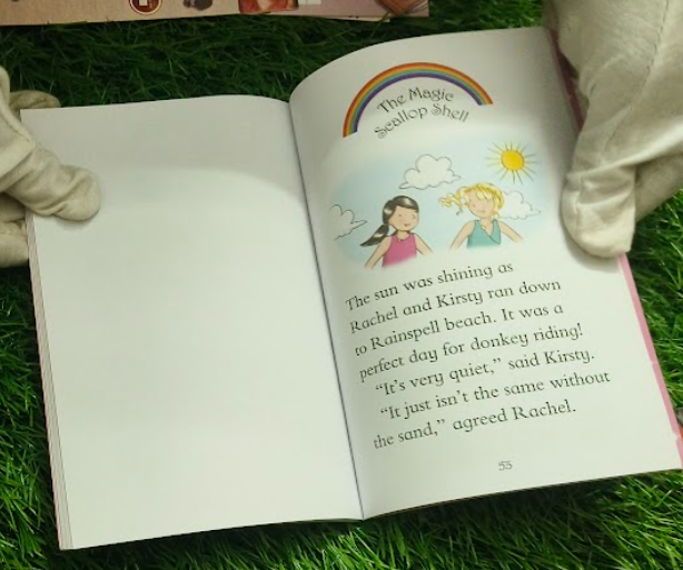 Summer the Holiday Fairy (Rainbow Magic) By Daisy Meadows (Paperback)