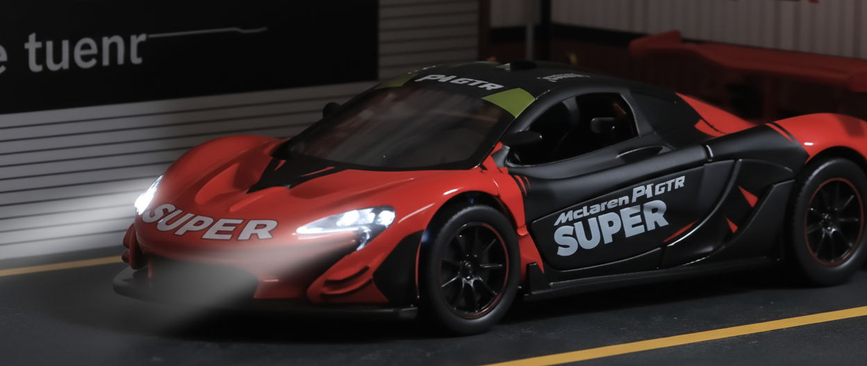 Mclaren P1 GTR Alloy Racing Diecast Car Toy 1:31 scale Light & Sound Effect Diecast Car Collectibles Birthday gift