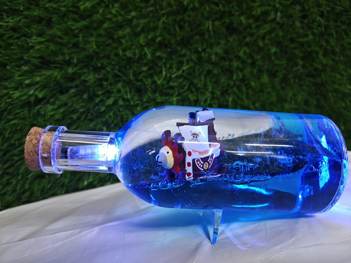 One Piece : Thousand Sunny Ship in a Bottle – 18x6cm