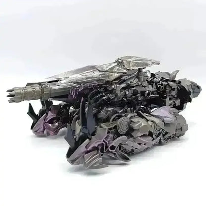 Baiwei TW-1028B Shockwave Action Figure (20 cm)