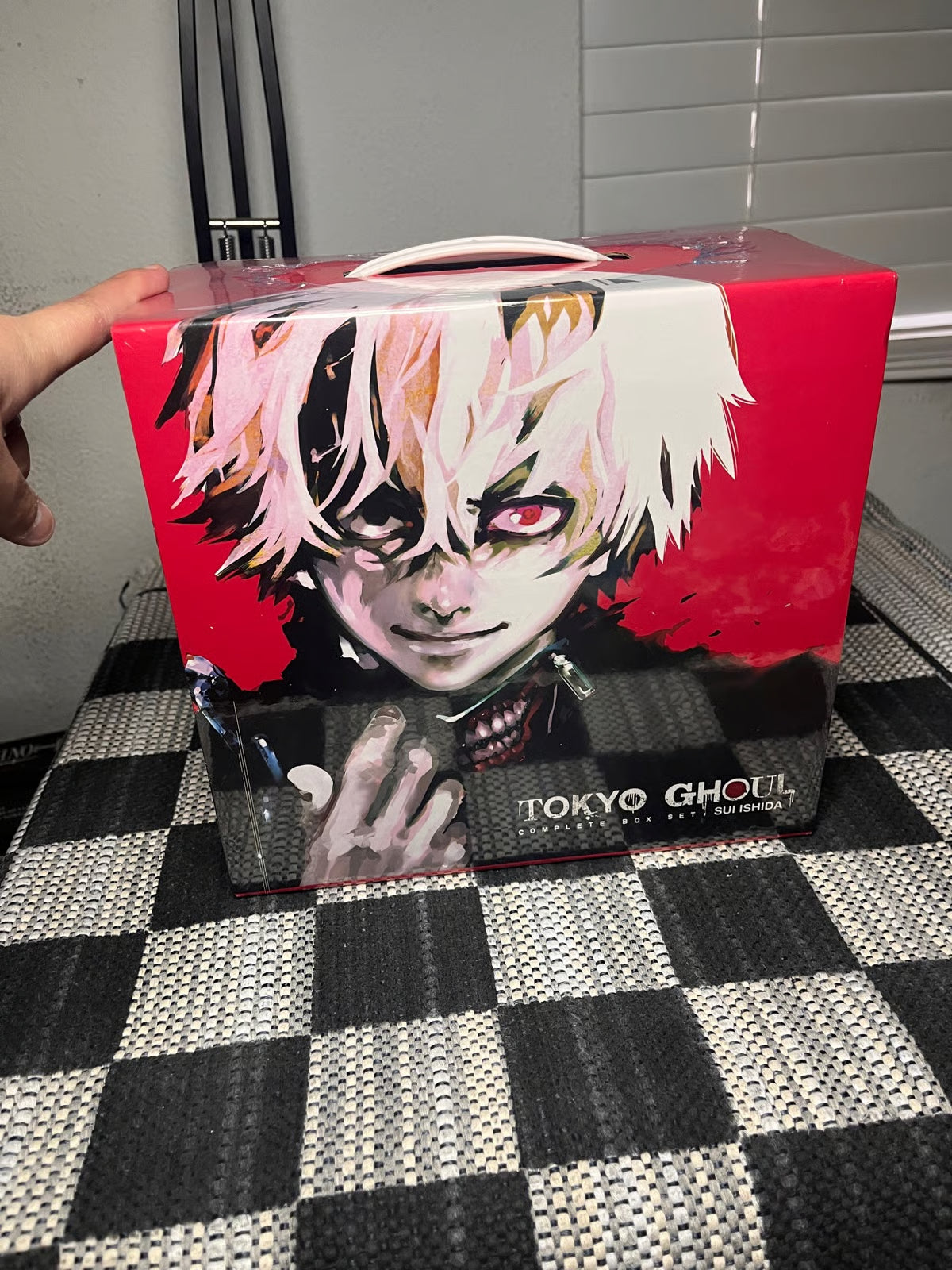 Tokyo Ghoul Complete Box Set  (English, Paperback)