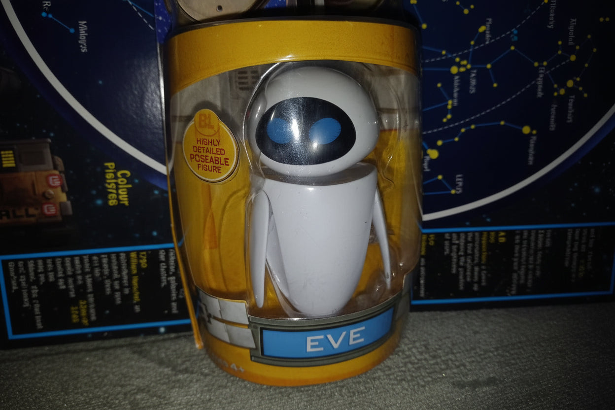 Disney Pixar Wall-e Thinkway Transforming Eve Robot