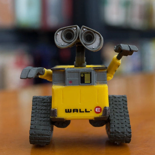 WALL-E Robot Model Mini Bot Action Figure - 6 cm Cute Collectible Figurine