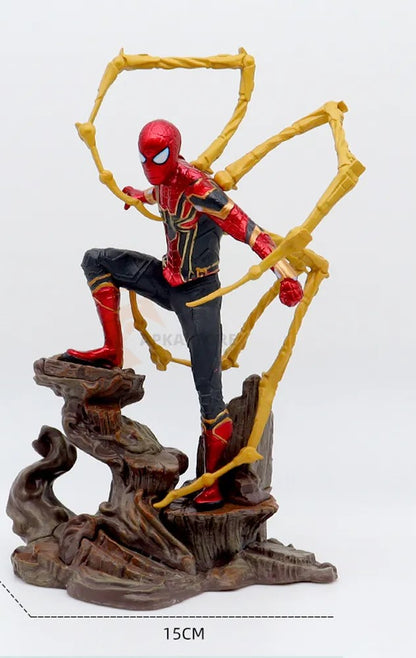 Iron Spiderman on Trunk - Action Figure 24cm